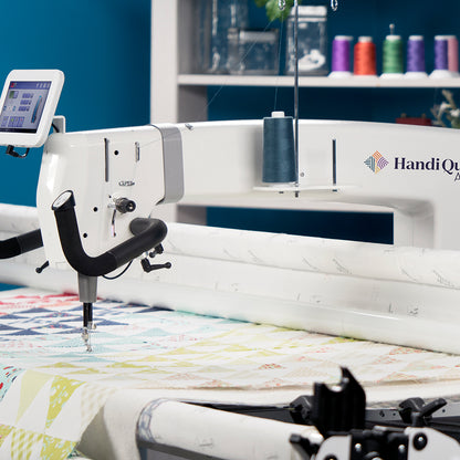 Handi Quilter Amara 24-inch Longarm Quilting Machine - www.Quiltandsew.com