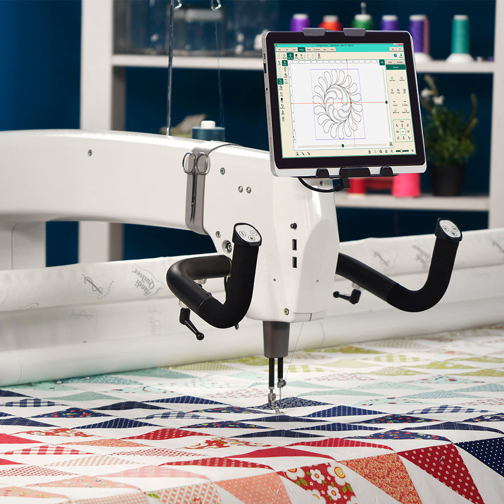 Handi Quilter Amara 24-inch Longarm Quilting Machine - www.Quiltandsew.com