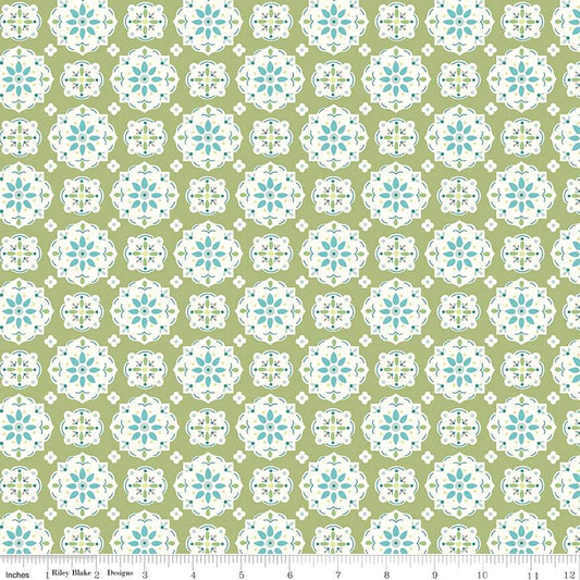 Sarah Jane Lettuce Vintage Bee by Riley Blake - Sold by the 1/4yd